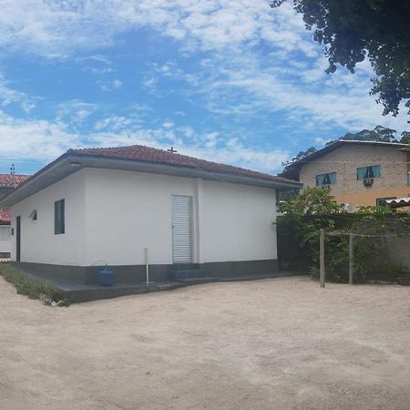 Casa Com Por Do Sol Em Canto Grande - Casa Beira Mar Бомбиняс Екстериор снимка