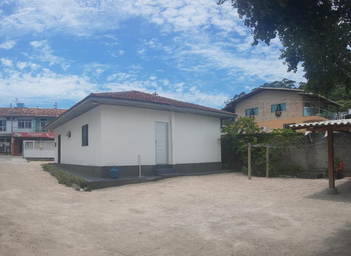 Casa Com Por Do Sol Em Canto Grande - Casa Beira Mar Бомбиняс Екстериор снимка
